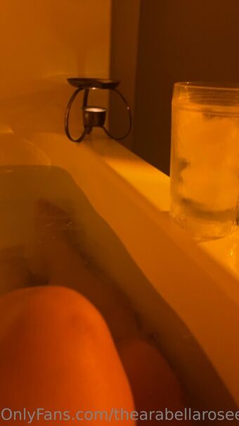 thearabellarosee