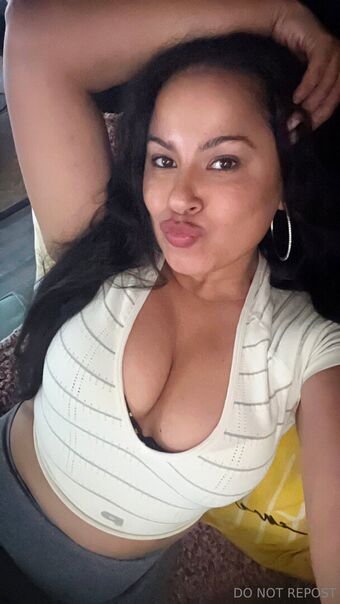 thenewqueenofcomedy