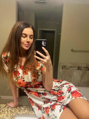 Thicchefty Nahé Úniky OnlyFans Fotka 1