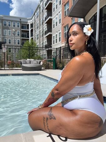 thickfancy Nahé Úniky OnlyFans Fotka 49