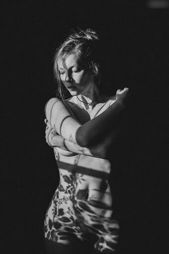 thinloth Nahé Úniky OnlyFans Fotka 28