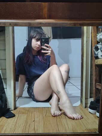 tiny_milly Nahé Úniky OnlyFans Fotka 9
