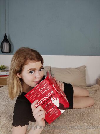 tiny_model_queen Nahé Úniky OnlyFans Fotka 12