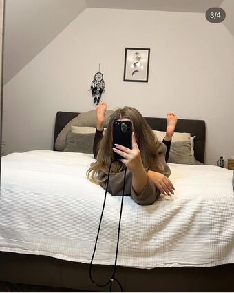 tinygoldengirl Nahé Úniky OnlyFans Fotka 3