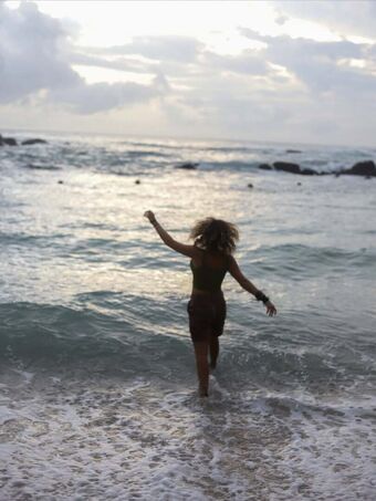 Travelingwithtals Nahé Úniky OnlyFans Fotka 38