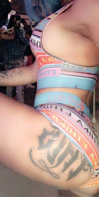 Ts Bubbles Nahé Úniky OnlyFans Fotka 6