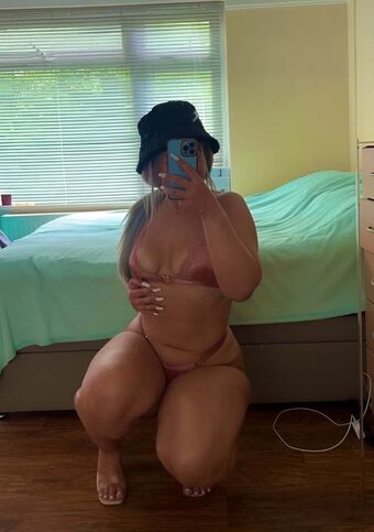 Ttithebooty Nahé Úniky OnlyFans Fotka 8