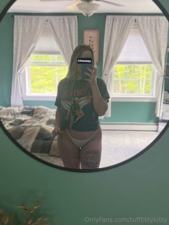 tufftittykitty Nahé Úniky OnlyFans Fotka 28