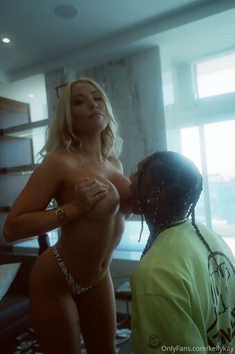 Tyga Nahé Úniky OnlyFans Fotka 24