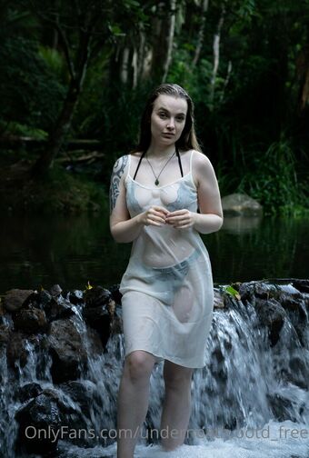 underneath.ootd_free