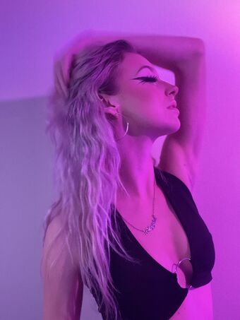 urebabe Nahé Úniky OnlyFans Fotka 20
