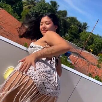 val.reis__ Nahé Úniky OnlyFans Fotka 5