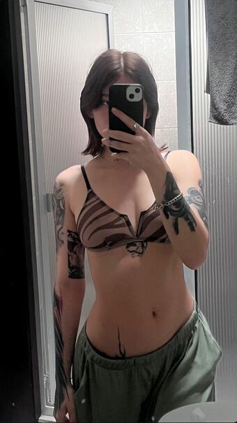 valcattt Nahé Úniky OnlyFans Fotka 1