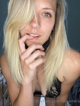 venushera Nahé Úniky OnlyFans Fotka 19