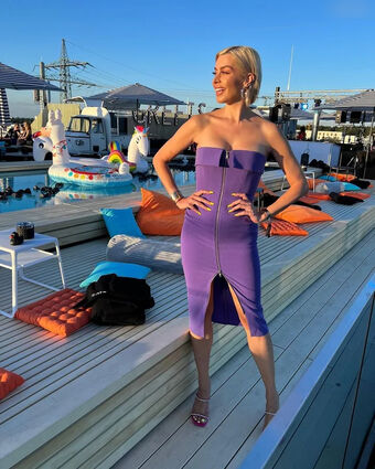 Verena Kerth Nahé Úniky OnlyFans Fotka 70