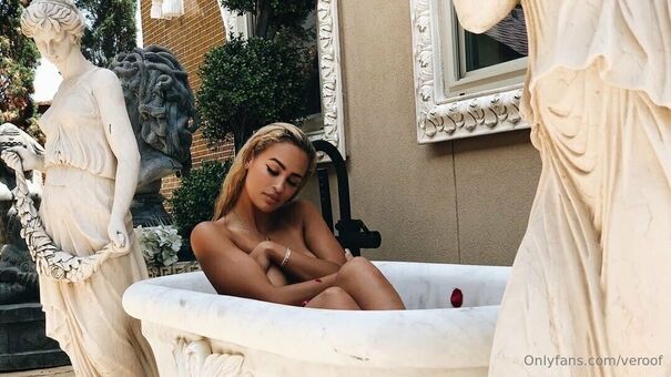 veroof Nahé Úniky OnlyFans Fotka 5