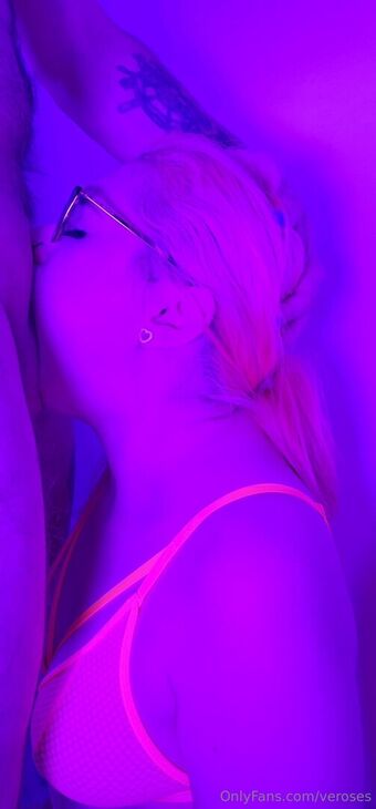 Veroses Nahé Úniky OnlyFans Fotka 4