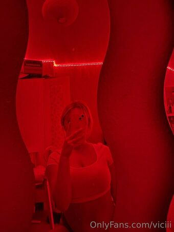 viciii Nahé Úniky OnlyFans Fotka 32