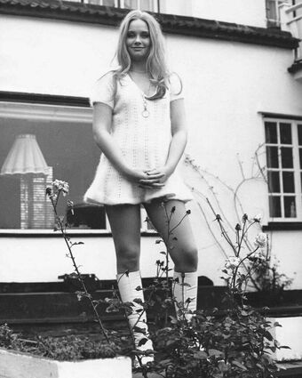 Vintage Starlets