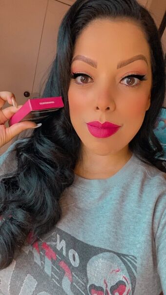 Vivacious Veteran Nahé Úniky OnlyFans Fotka 1