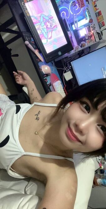 wana Nahé Úniky OnlyFans Fotka 3