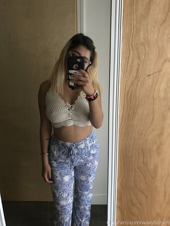 wavyfairy69 Nahé Úniky OnlyFans Fotka 3