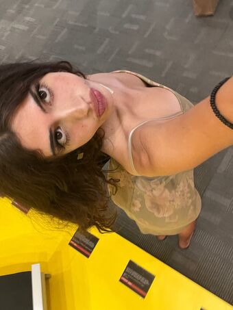 Whoreonica
