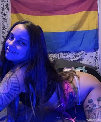whoretifa Nahé Úniky OnlyFans Fotka 21