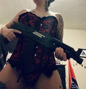 whoretifa Nahé Úniky OnlyFans Fotka 29