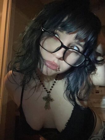 wrenipherr Nahé Úniky OnlyFans Fotka 1