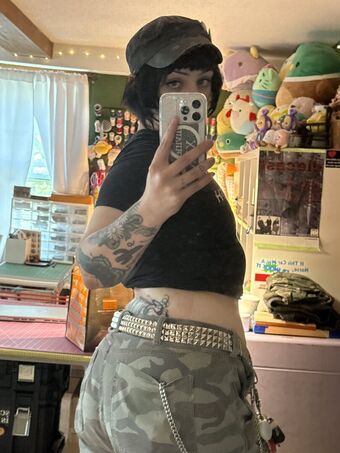 xBeaux Nahé Úniky OnlyFans Fotka 24