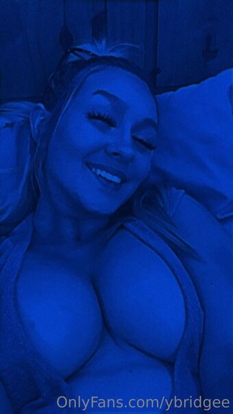 YBridge Nahé Úniky OnlyFans Fotka 32