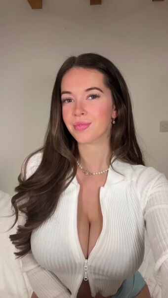 yourdistraction Nahé Úniky OnlyFans Fotka 5