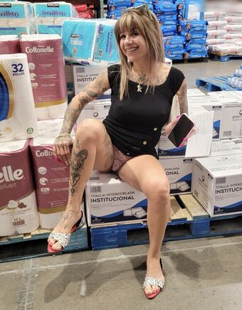 Ysabel Nahé Úniky OnlyFans Fotka 4