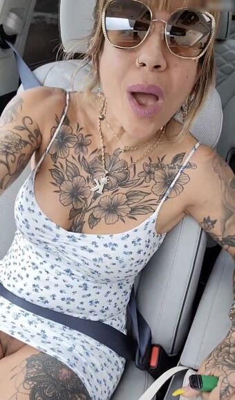 Ysabel Nahé Úniky OnlyFans Fotka 8