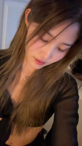 yunni2yung Nahé Úniky OnlyFans Fotka 12