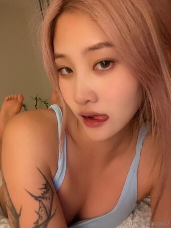 yunni2yung Nahé Úniky OnlyFans Fotka 20