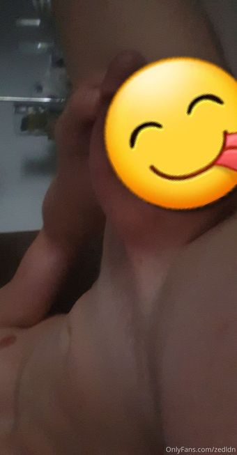 Zedldn Nahé Úniky OnlyFans Fotka 14