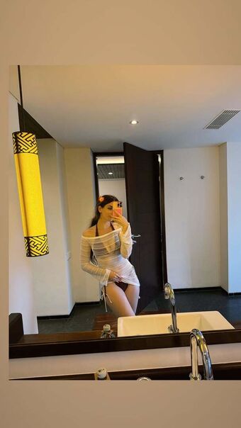 Zeling Nahé Úniky OnlyFans Fotka 22