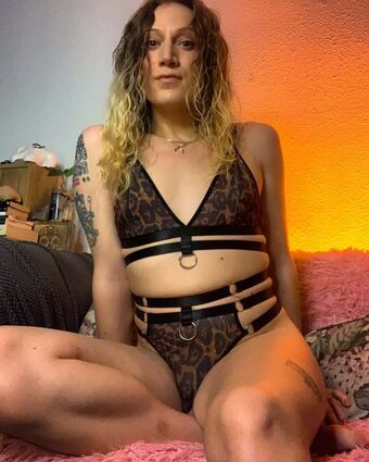 Zina Sofia Nahé Úniky OnlyFans Fotka 14