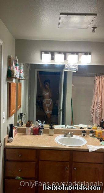 Addrianala Nahé Úniky OnlyFans Fotka 3